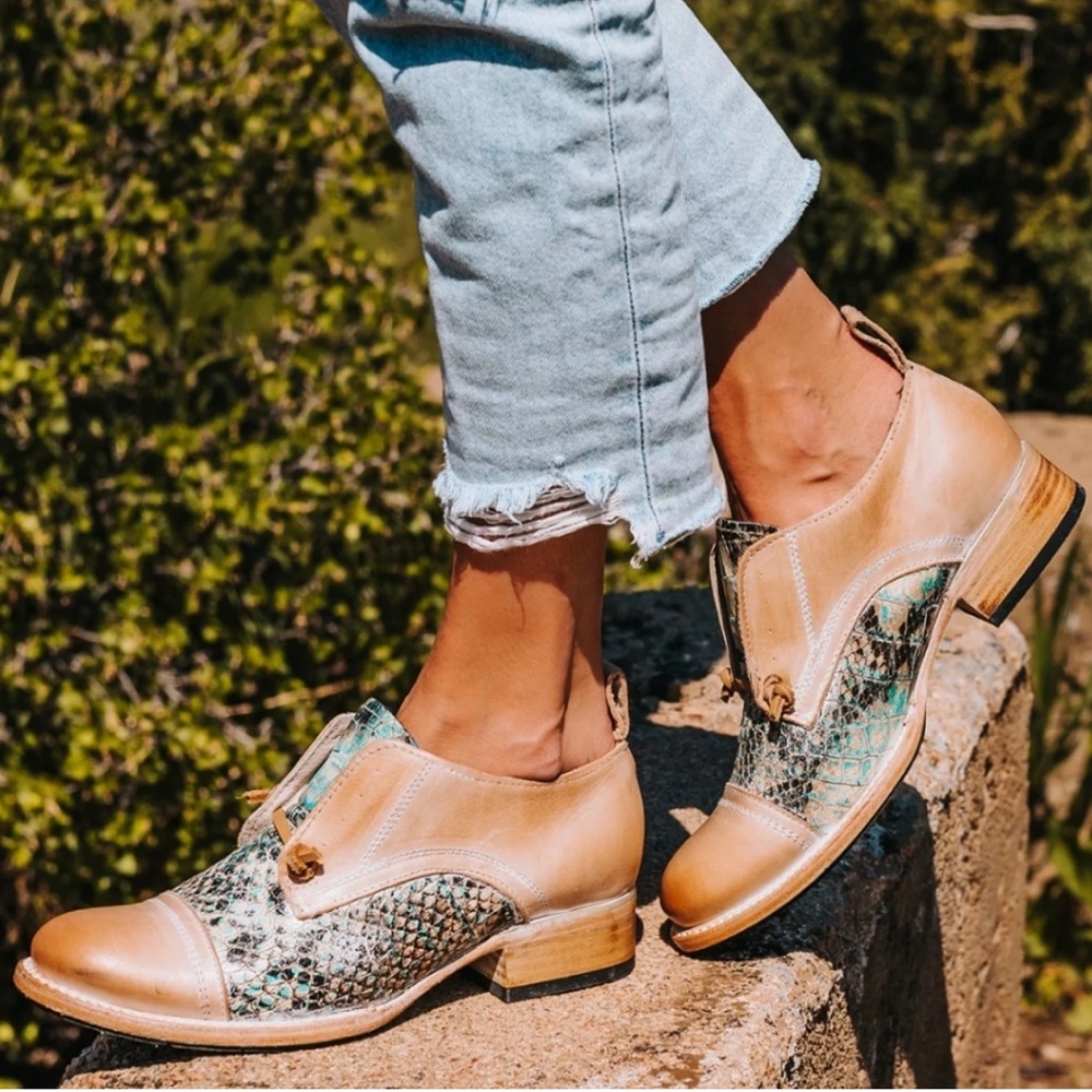 NEW!! Freebird by Steven Mabel shoes in Turquoise Multi Size 6